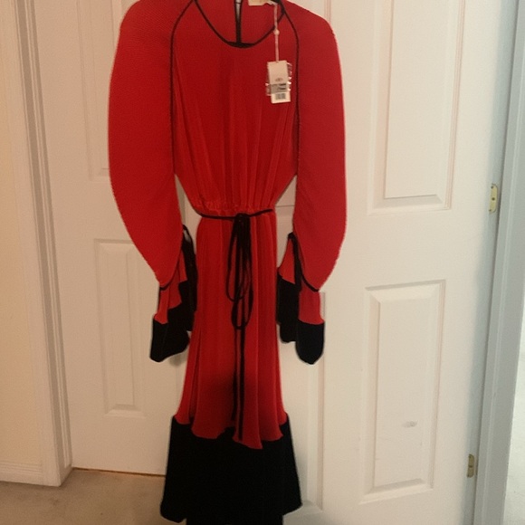 Tory Burch red pleated dress, perfect for the holiday-NWT - Picture 5 of 11
